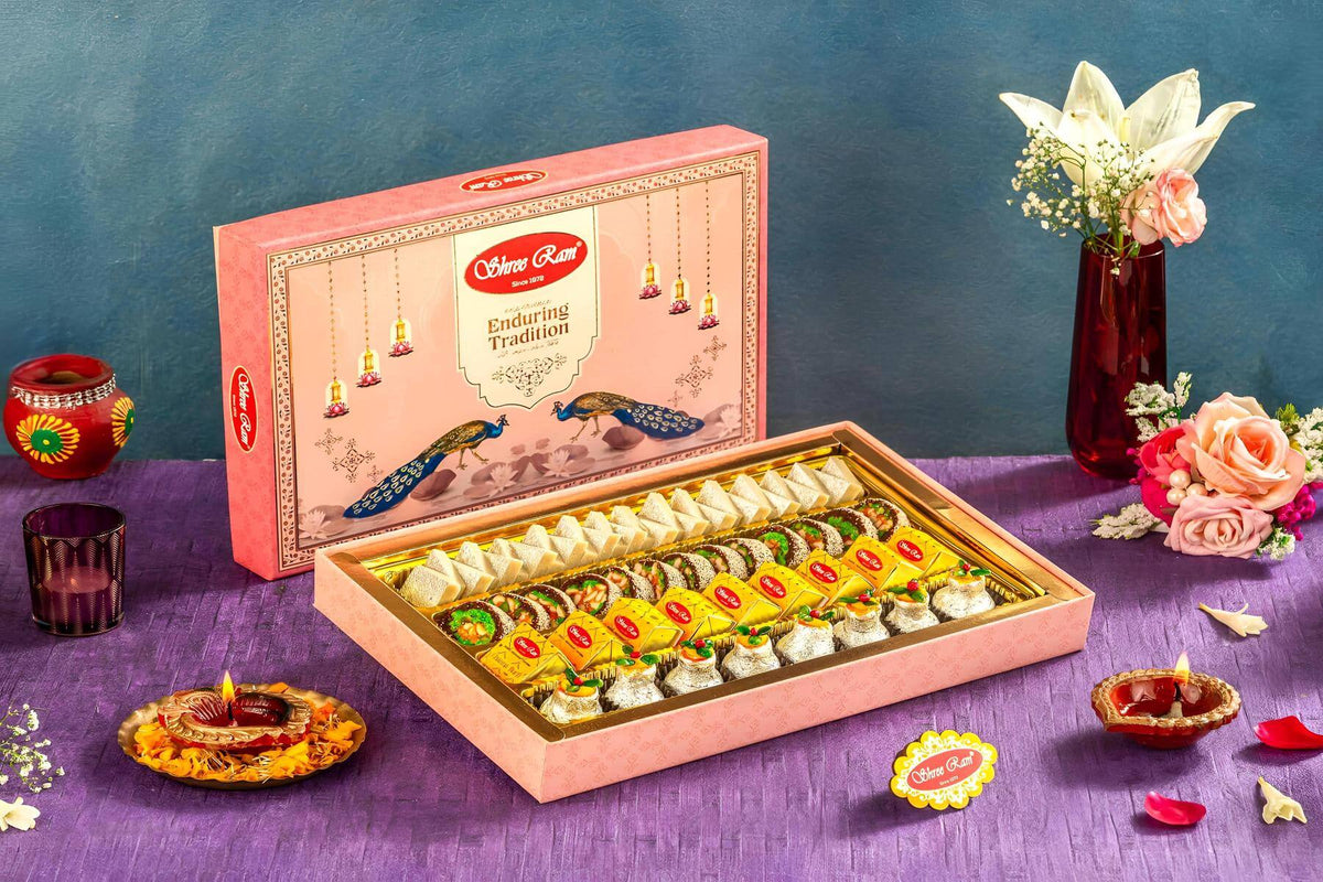 Royal Assorted Sweet Box (1kg)